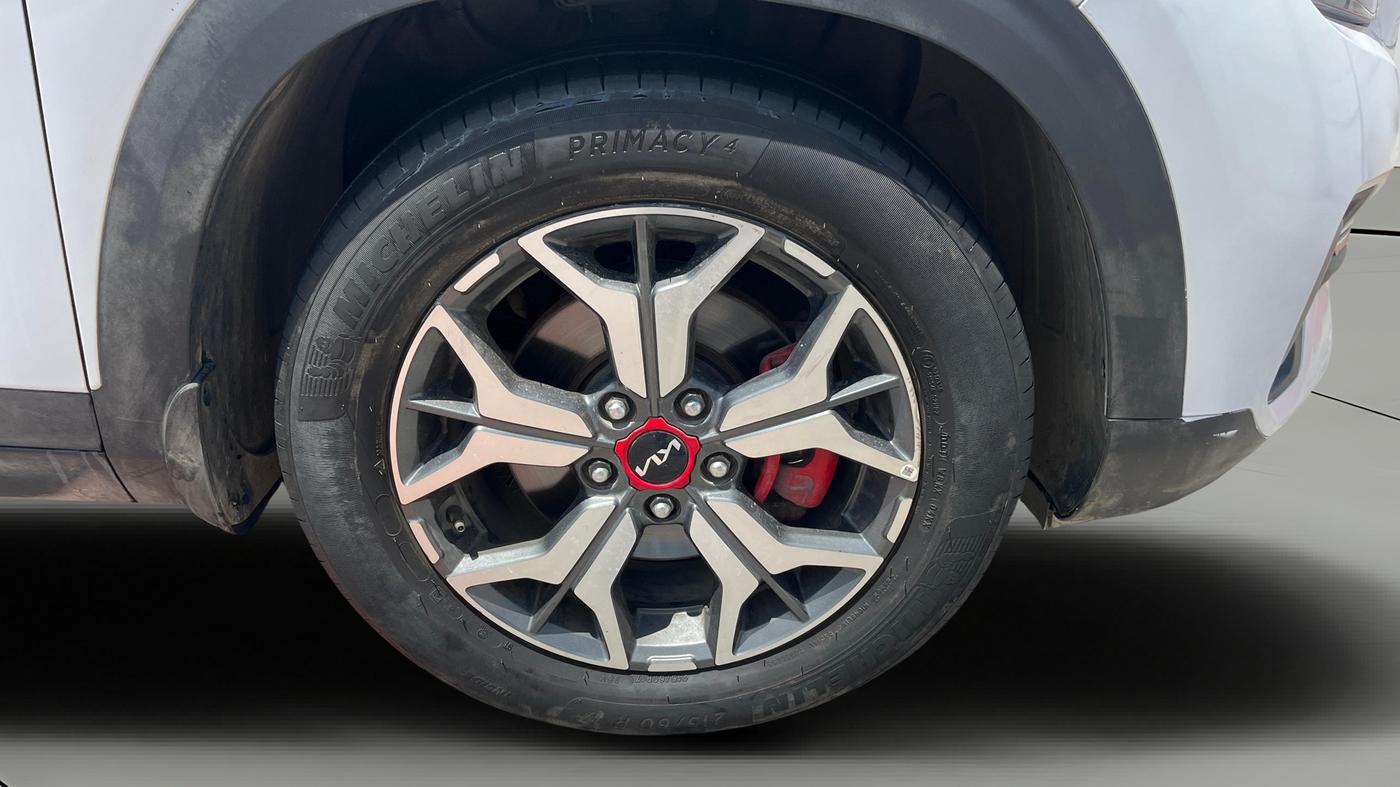 2022 KIA SELTOS GTX PLUS 1.5 DIESEL AT, Diesel, Automatic, 72,808 km, Right Front Wheel