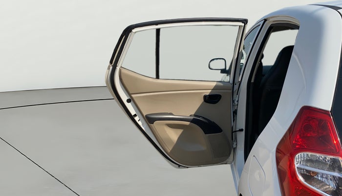 2013 Hyundai i10 MAGNA 1.1, CNG, Manual, 74,640 km, LHS Rear Door