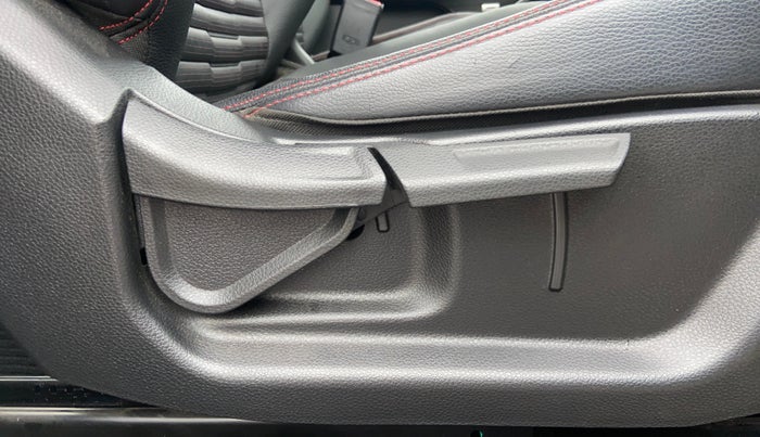 2023 KIA SONET GTX PLUS 1.0 TURBO PETROL DCT, Petrol, Automatic, 10,399 km, Driver Side Adjustment Panel