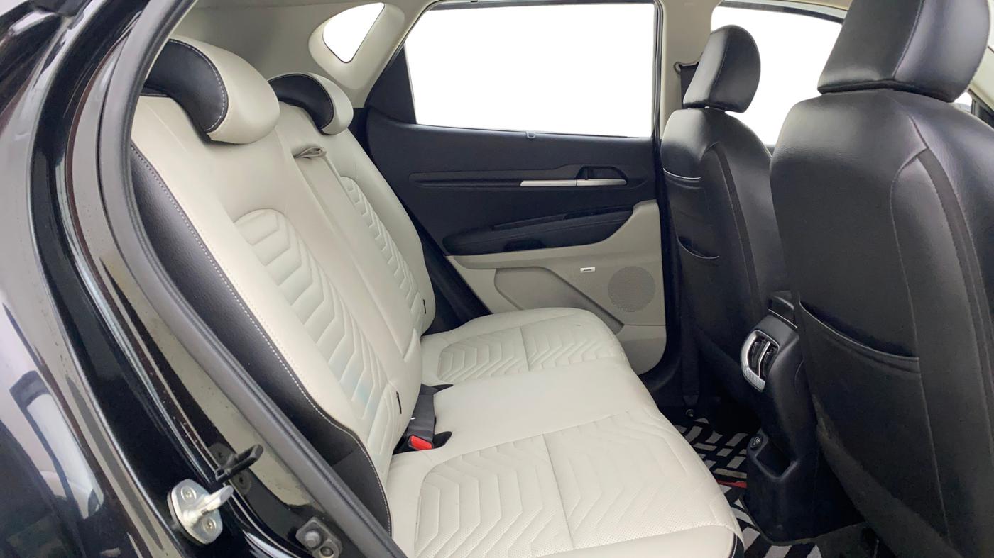 2022 KIA SONET HTX PLUS 1.0 IMT, Petrol, Manual, 22,990 km, Right Side Rear Door Cabin