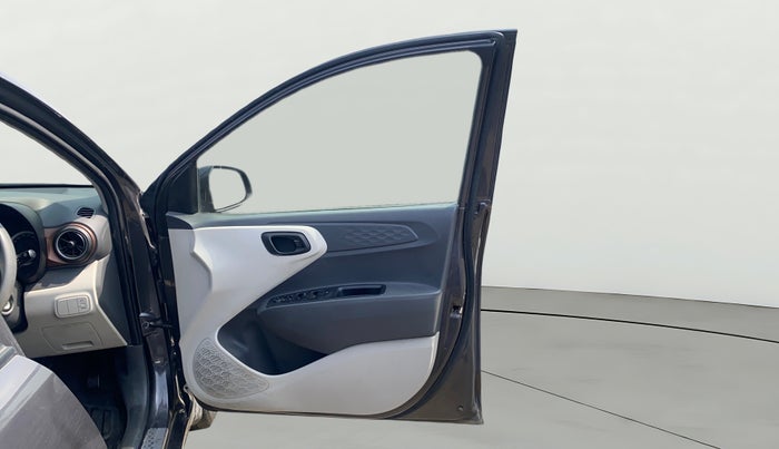 2022 Hyundai AURA S 1.2 AMT, Petrol, Automatic, 21,153 km, RHS Front Door