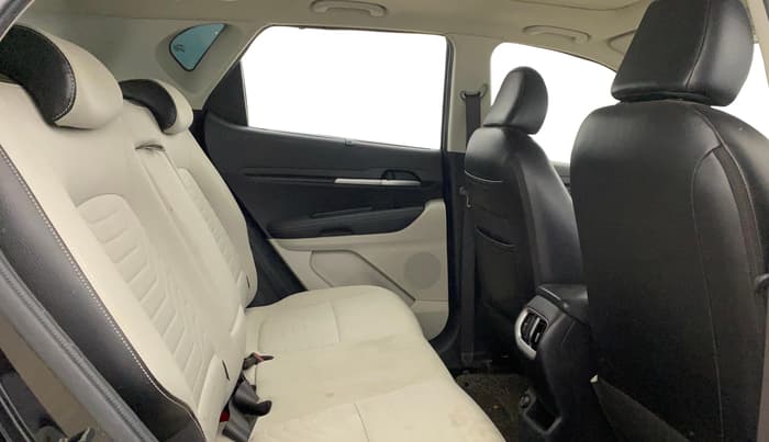 2022 KIA SONET HTX 1.0 IMT, Petrol, Manual, 33,346 km, Right Side Rear Door Cabin