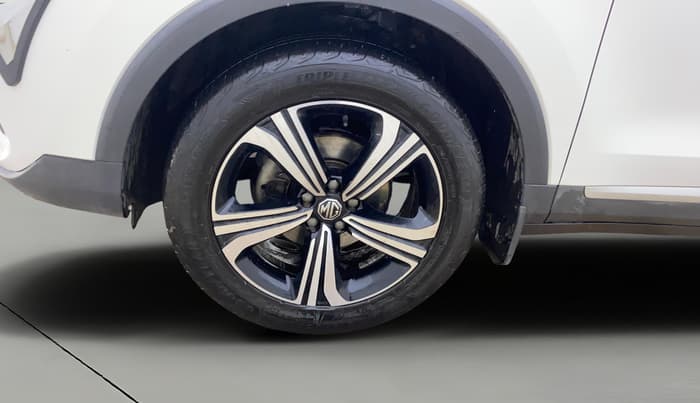 2023 MG ASTOR SHARP 1.5 MT, Petrol, Manual, 42,510 km, Left Front Wheel