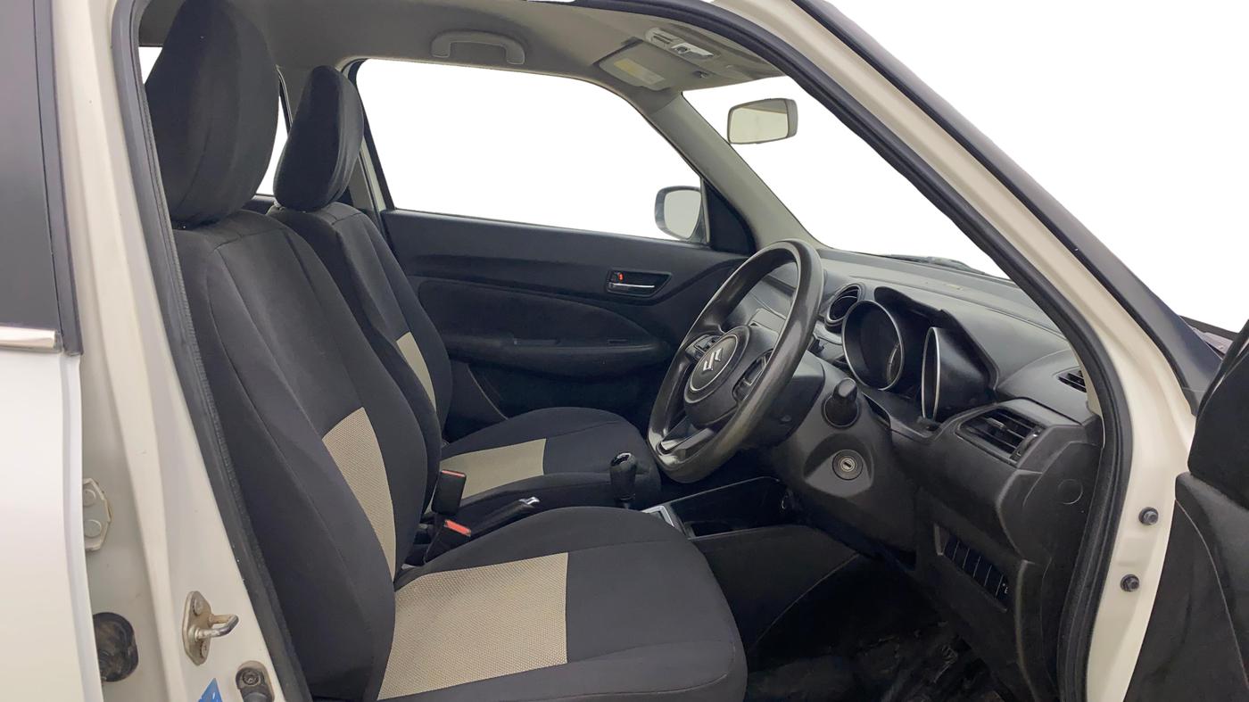 2020 Maruti Swift VXI, Petrol, Manual, 1,71,052 km, Right Side Front Door Cabin