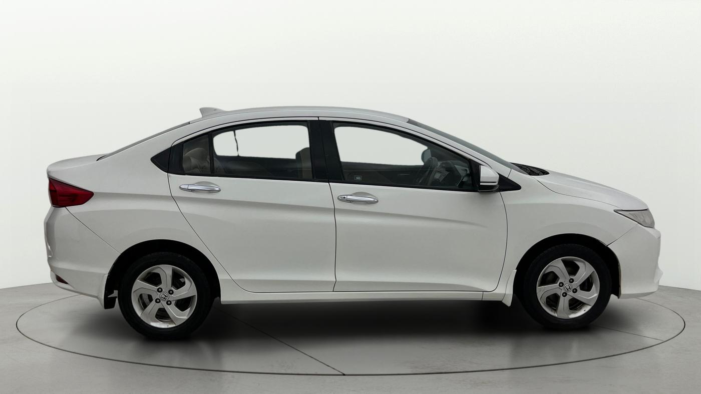 2014 Honda City 1.5L I-DTEC V, Diesel, Manual, 1,07,097 km, Right Side View