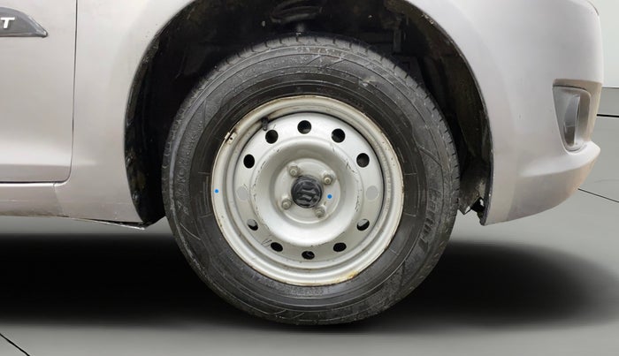 2014 Maruti Swift LXI, Petrol, Manual, 91,764 km, Right Front Wheel