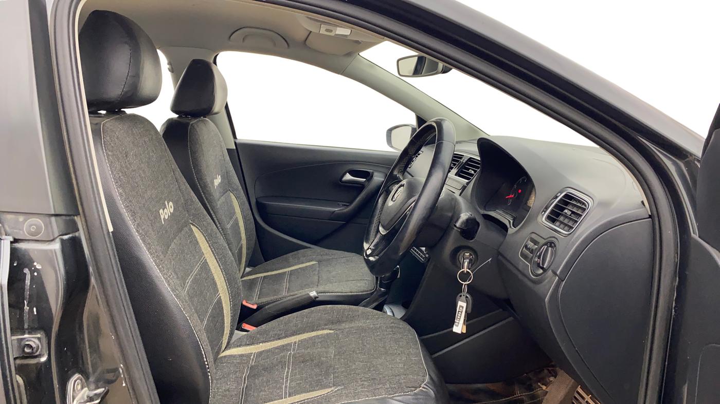 2016 Volkswagen Polo GT TSI AT, Petrol, Automatic, 84,270 km, Right Side Front Door Cabin