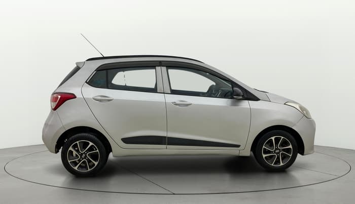 2018 Hyundai Grand i10 SPORTZ AT 1.2 KAPPA VTVT, Petrol, Automatic, 63,174 km, Right Side View
