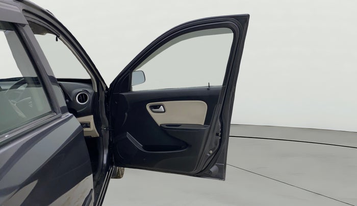 2021 Maruti Alto LXI, CNG, Manual, 71,084 km, RHS Front Door