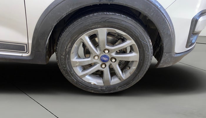 2019 Ford FREESTYLE TITANIUM 1.2 PETROL, Petrol, Manual, 76,498 km, Right Front Wheel