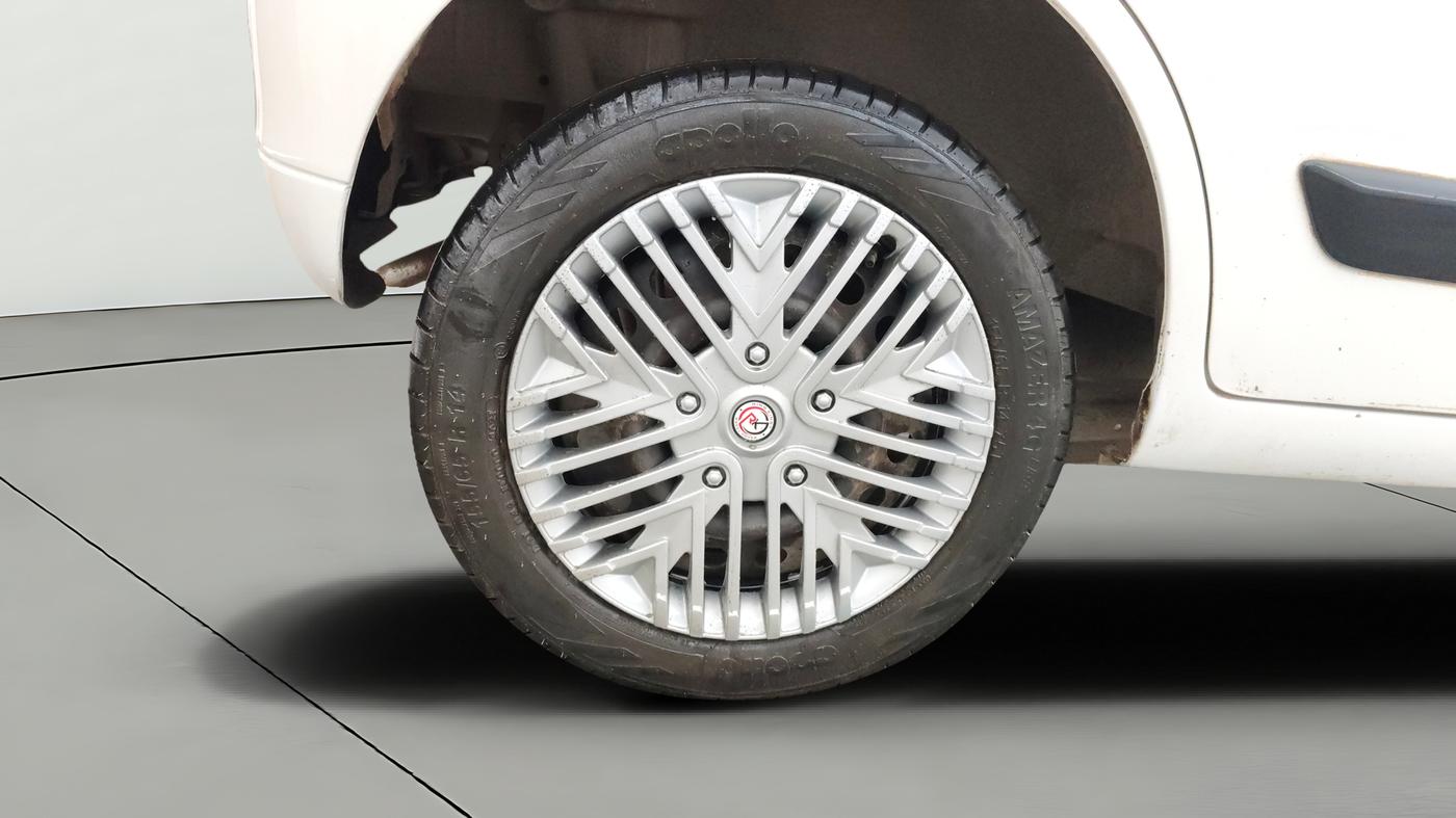 2016 Maruti Wagon R 1.0 VXI, Petrol, Manual, 70,158 km, Right Rear Wheel