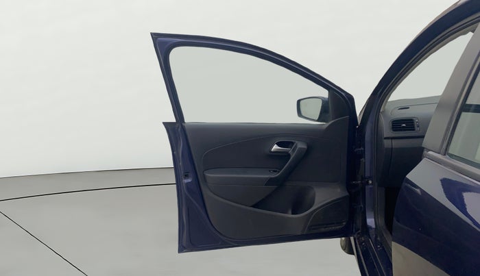 2015 Volkswagen Polo COMFORTLINE 1.2L, Petrol, Manual, 97,230 km, LHS Front Door