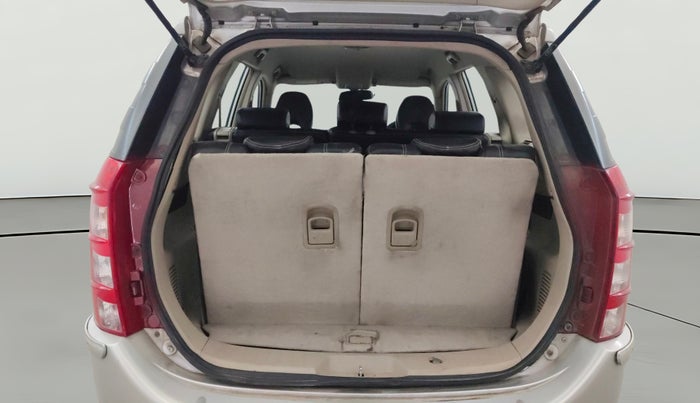 2016 Mahindra XUV500 W4, Diesel, Manual, 84,397 km, Boot Open Zoomed View