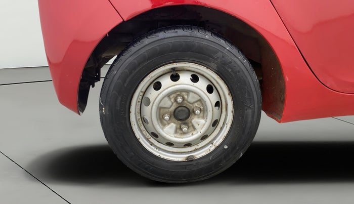 2014 Hyundai Eon D-LITE, Petrol, Manual, 76,437 km, Right Rear Wheel