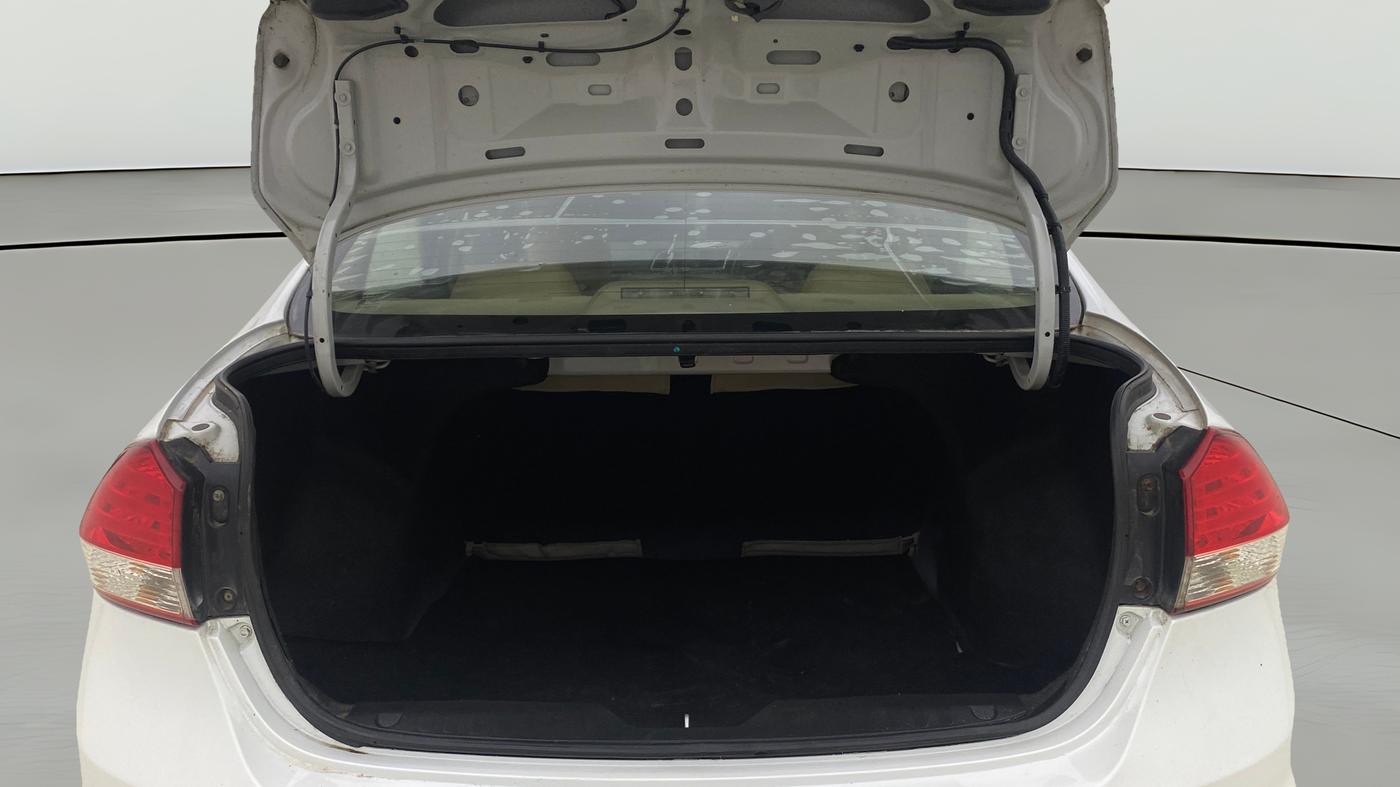 2016 Maruti Ciaz VXI+, Petrol, Manual, 75,442 km, Boot Open Zoomed View
