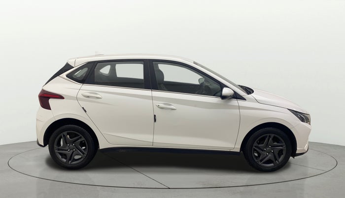 2020 Hyundai NEW I20 SPORTZ 1.2 MT, Petrol, Manual, 4,178 km, Right Side View