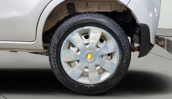 2016 Maruti Alto K10 LXI, Petrol, Manual, 14,254 km, Left Rear Wheel