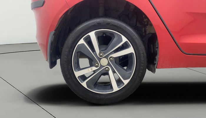 2022 Tata ALTROZ XZA PLUS, Petrol, Automatic, 24,918 km, Right Rear Wheel