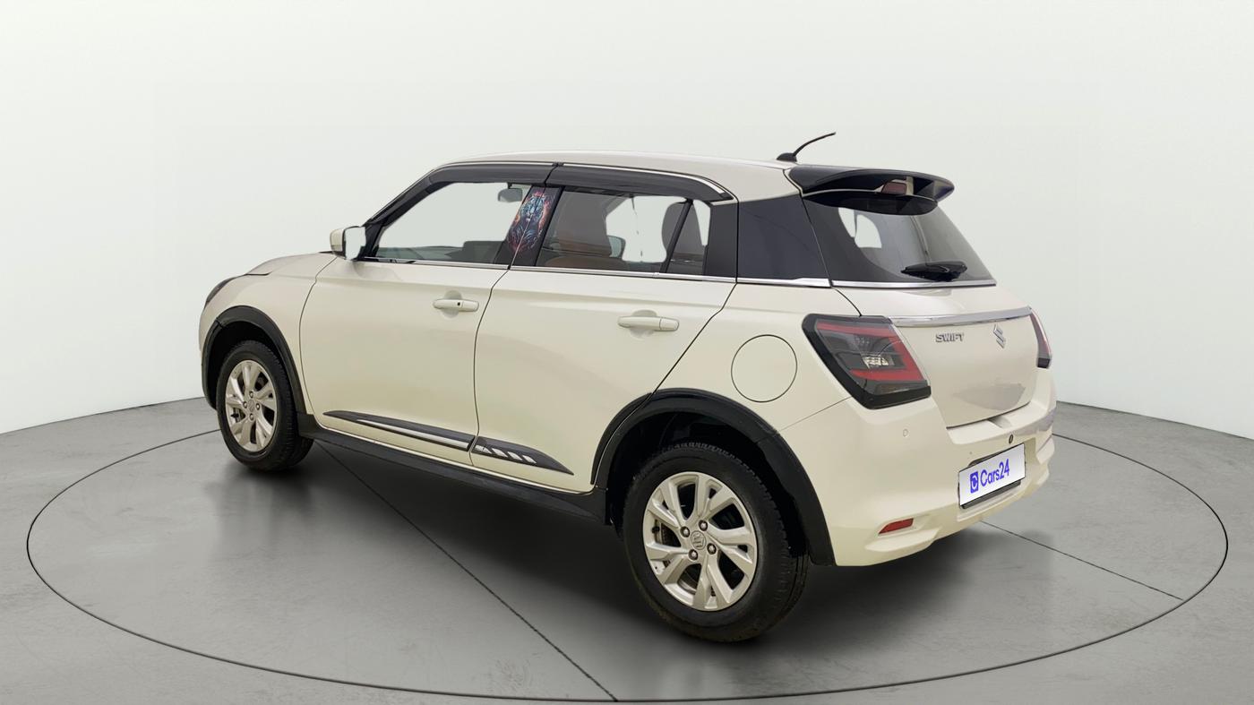 2024 Maruti Swift ZXi AMT, Petrol, Automatic, 17,615 km, Left Back Diagonal