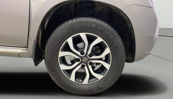 2014 Nissan Terrano XV D THP 110 PS, Diesel, Manual, 1,27,160 km, Right Front Wheel