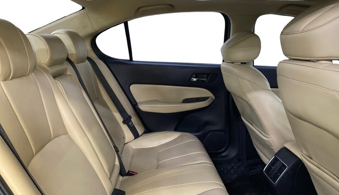 2022 Honda City 1.5L I-VTEC ZX CVT, Petrol, Automatic, 41,943 km, Right Side Rear Door Cabin