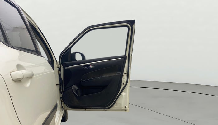 2013 Maruti Swift VDI, Diesel, Manual, 83,014 km, RHS Front Door