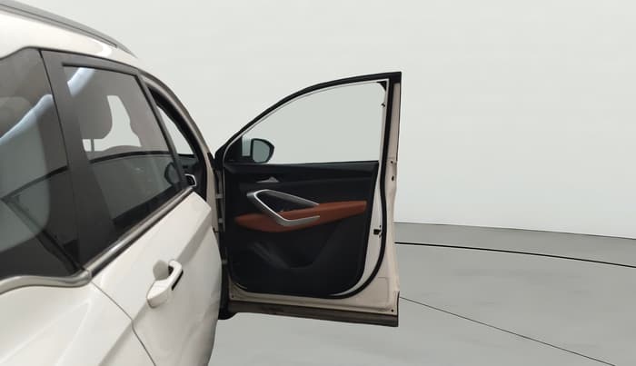 2020 MG HECTOR PLUS SHARP 1.5 PETROL TURBO DCT 6-STR, Petrol, Automatic, 78,696 km, RHS Front Door