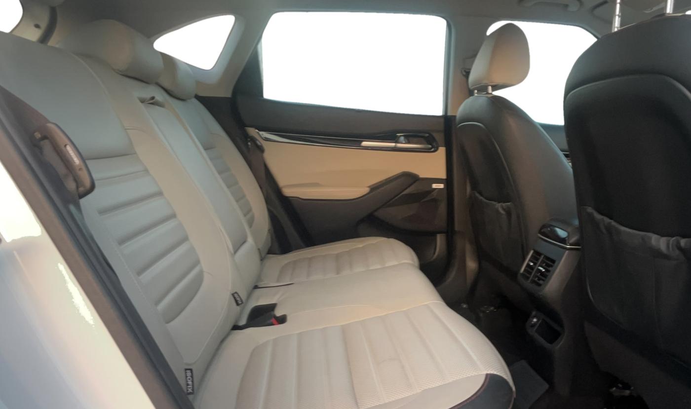 2019 KIA SELTOS GTX PLUS AT 1.5 DIESEL, Diesel, Automatic, 84,492 km, Right Side Rear Door Cabin