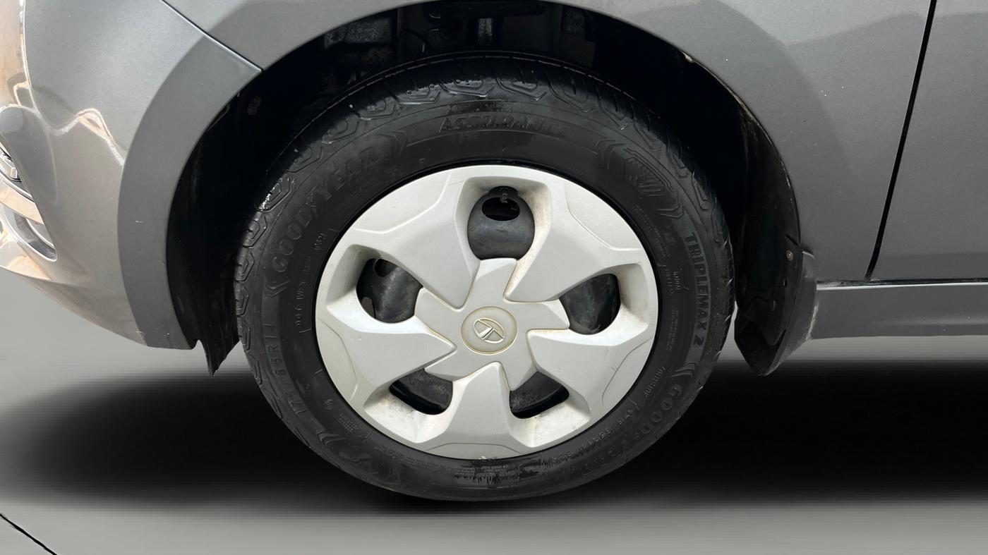 2021 Tata Tiago XT PETROL, Petrol, Manual, 36,013 km, Left Front Wheel