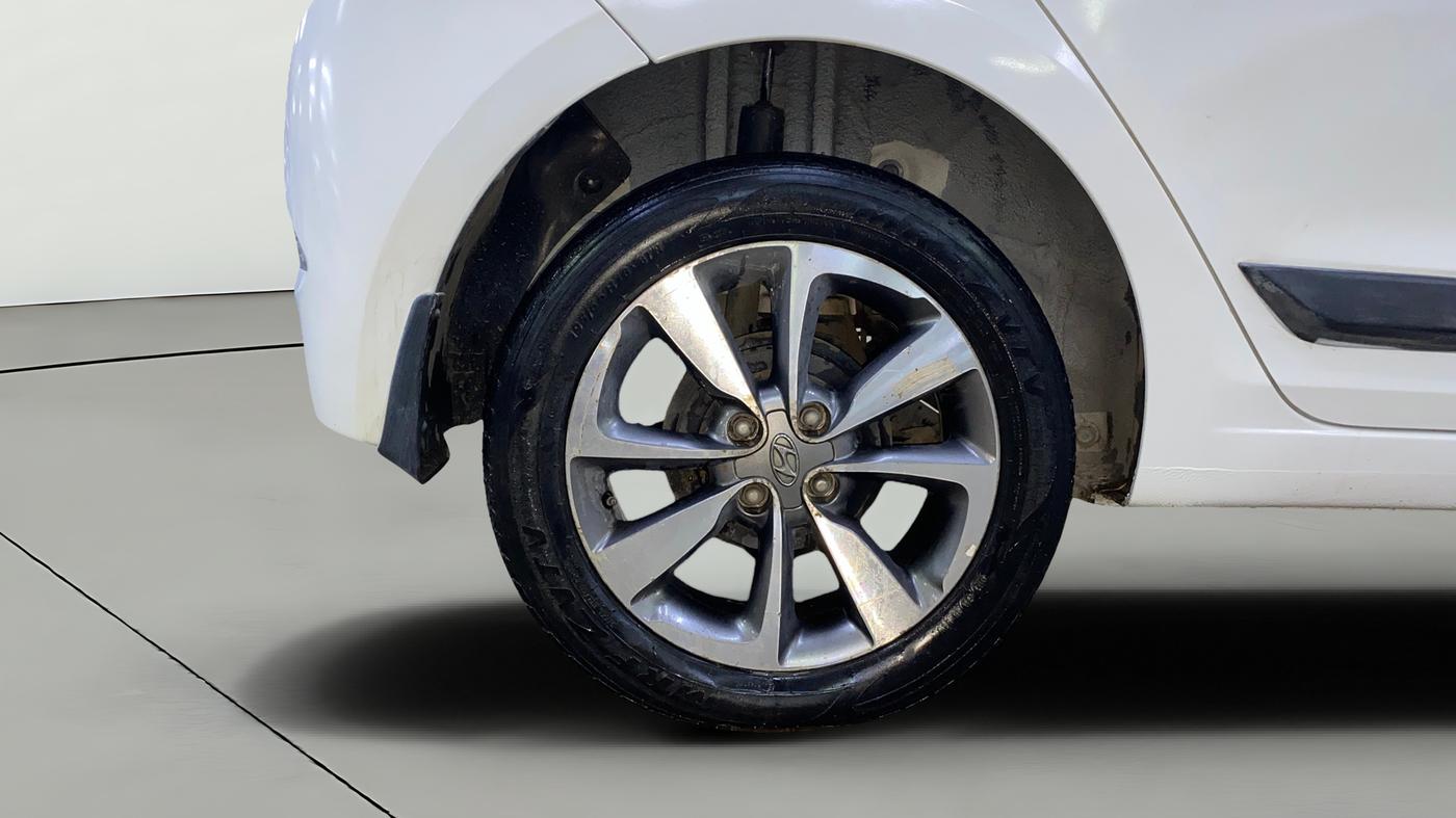 2015 Hyundai Elite i20 ASTA 1.2, Petrol, Manual, 84,896 km, Right Rear Wheel