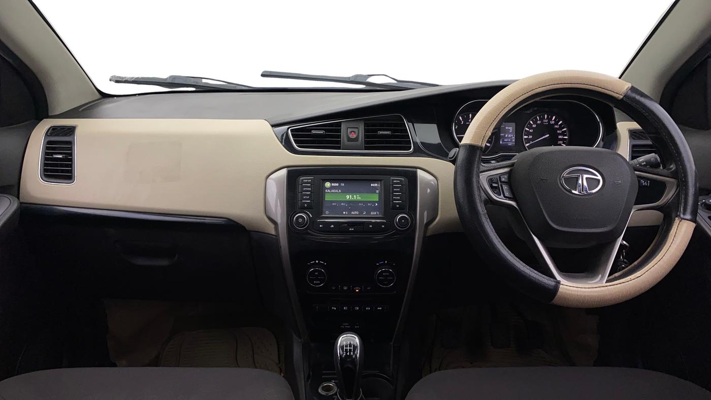 2016 Tata Zest XT PETROL, Petrol, Manual, 81,657 km, Dashboard