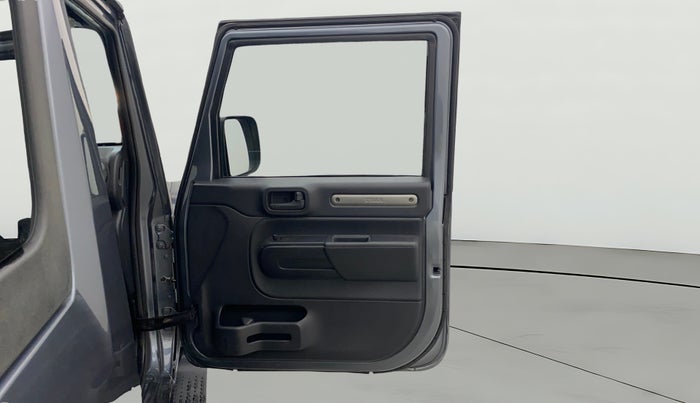 2021 Mahindra Thar LX HT PETROL 4WD MT, Petrol, Manual, 40,167 km, RHS Rear Door