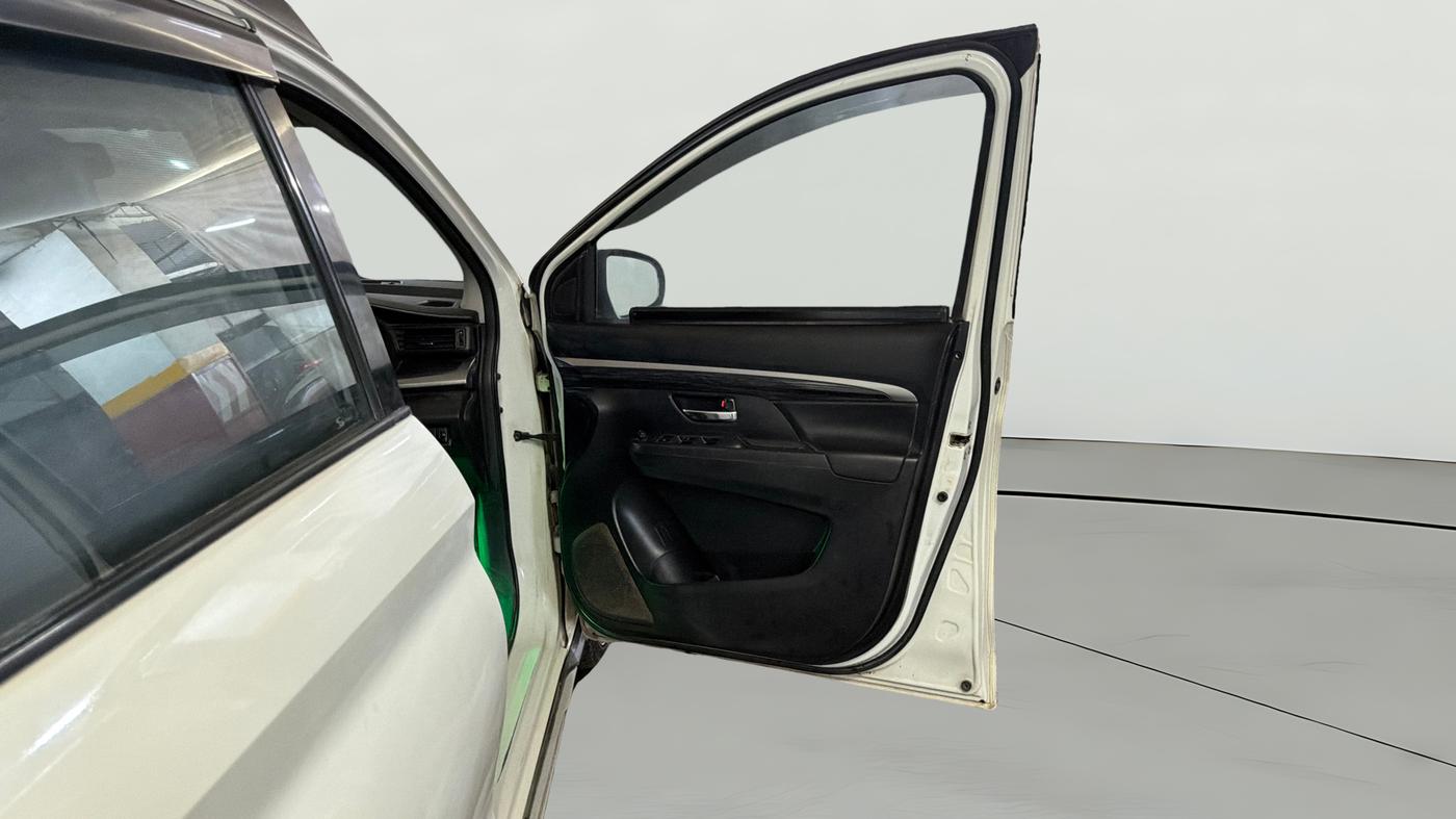 2019 Maruti XL6 ALPHA AT, Petrol, Automatic, 1,25,848 km, RHS Front Door