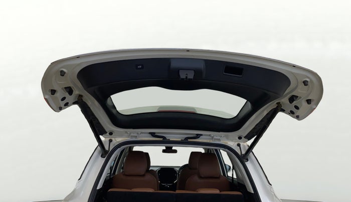 2022 MG HECTOR PLUS SHARP 1.5 PETROL TURBO CVT 6-STR, Petrol, Automatic, 18,482 km, Boot Door Open