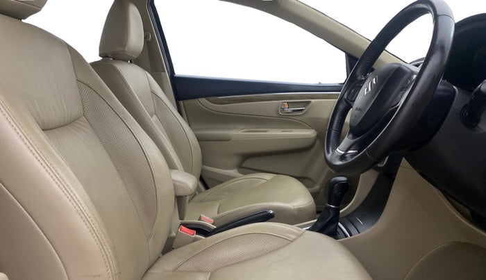 2019 Maruti Ciaz ALPHA  AT 1.5 SHVS PETROL, Petrol, Automatic, 26,699 km, Right Side Front Door Cabin