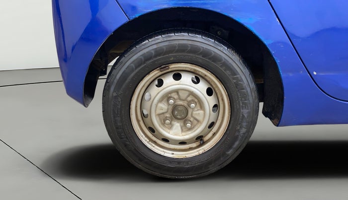 2012 Hyundai Eon D-LITE+, Petrol, Manual, 88,924 km, Right Rear Wheel