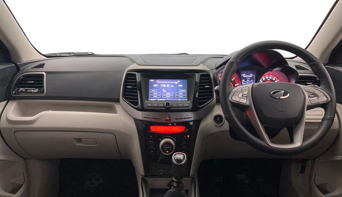 2022 Mahindra XUV300 W8 1.5 DIESEL, Diesel, Manual, 25,448 km, Dashboard