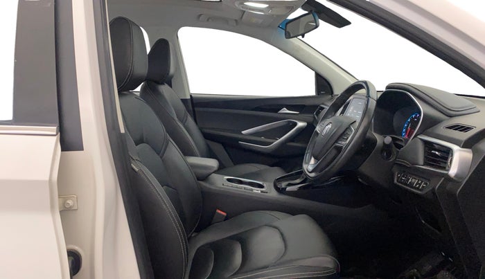 2020 MG HECTOR SHARP 1.5 DCT PETROL, Petrol, Automatic, 48,771 km, Right Side Front Door Cabin