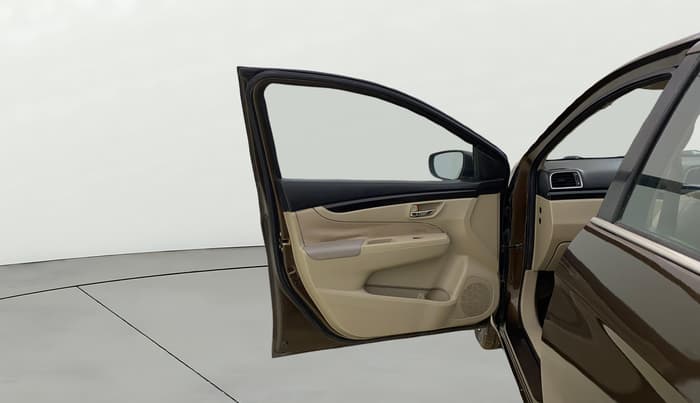 2016 Maruti Ciaz VDI+ SHVS, Diesel, Manual, 67,583 km, LHS Front Door