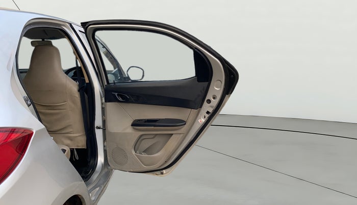 2018 Tata Tiago XT PETROL, Petrol, Manual, 40,681 km, RHS Rear Door