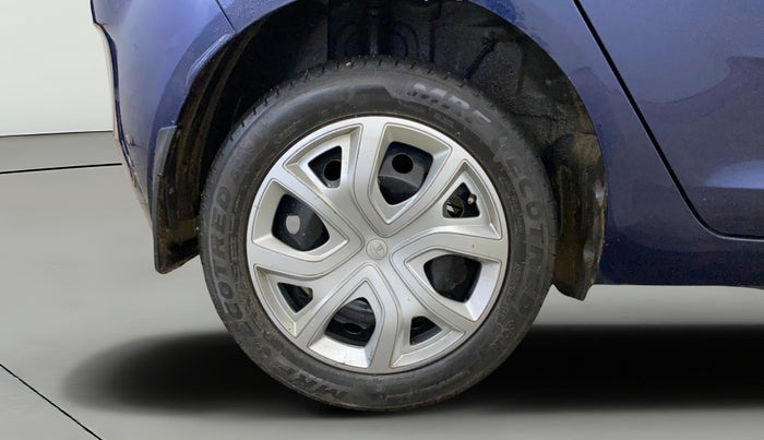 2024 Tata ALTROZ XM PLUS PETROL, Petrol, Manual, 23,470 km, Right Rear Wheel