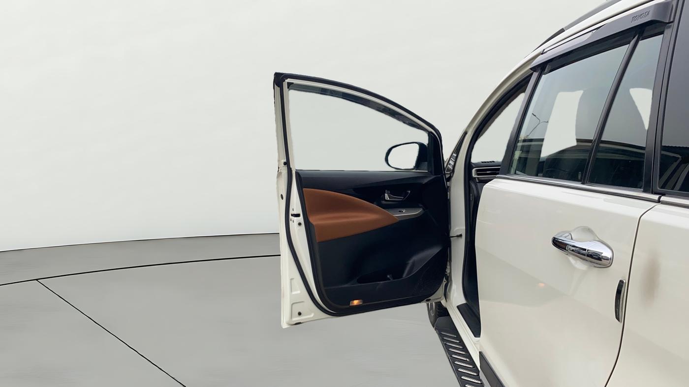 2022 Toyota Innova Crysta 2.7 ZX AT 7 STR, Petrol, Automatic, 35,119 km, LHS Front Door