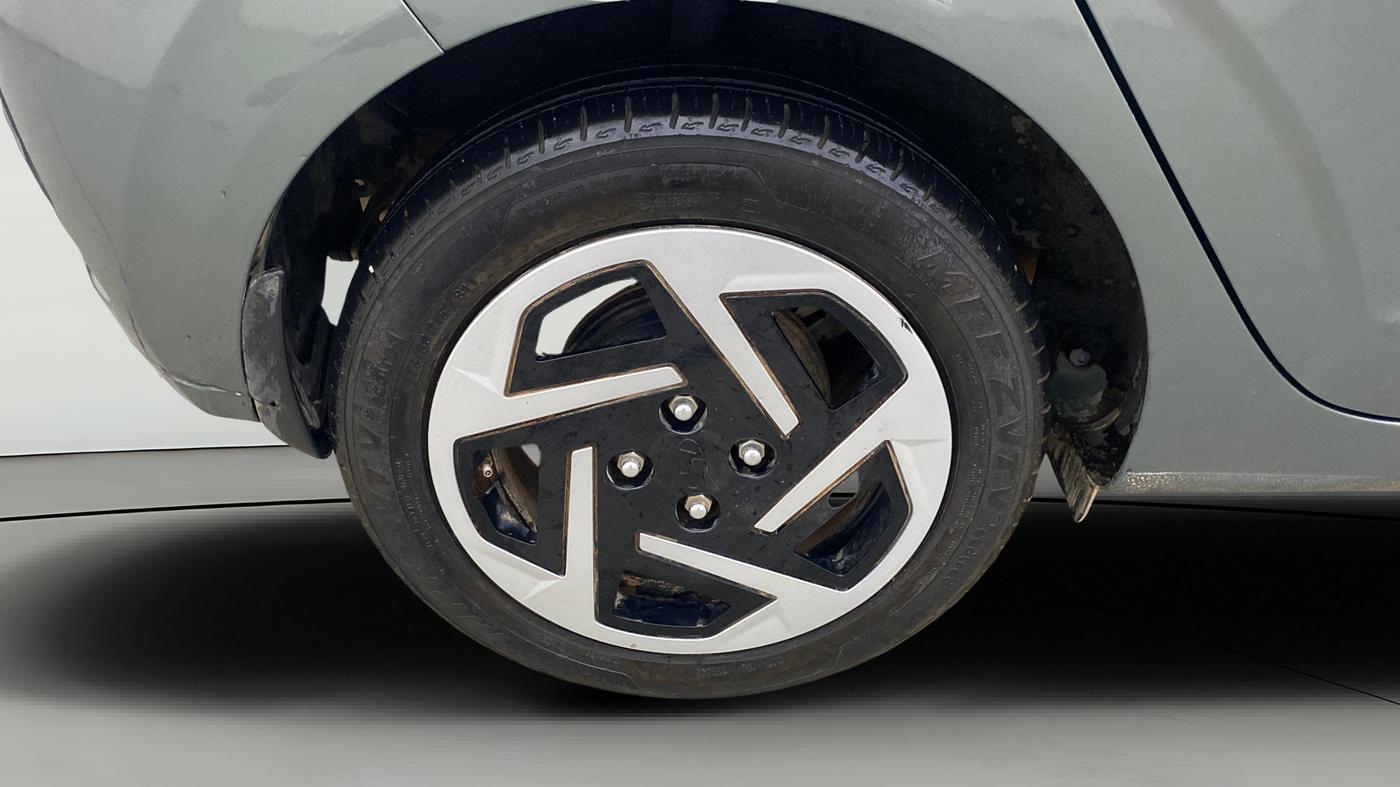 2023 Hyundai GRAND I10 NIOS SPORTZ AMT 1.2 KAPPA VTVT, Petrol, Automatic, 7,964 km, Right Rear Wheel