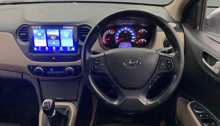 2016 Hyundai Xcent SX 1.2 (O), Petrol, Manual, 73,939 km, Steering Wheel Close Up