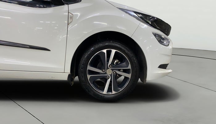 2023 Tata ALTROZ XZA PLUS, Petrol, Automatic, 11,586 km, Right Front Wheel