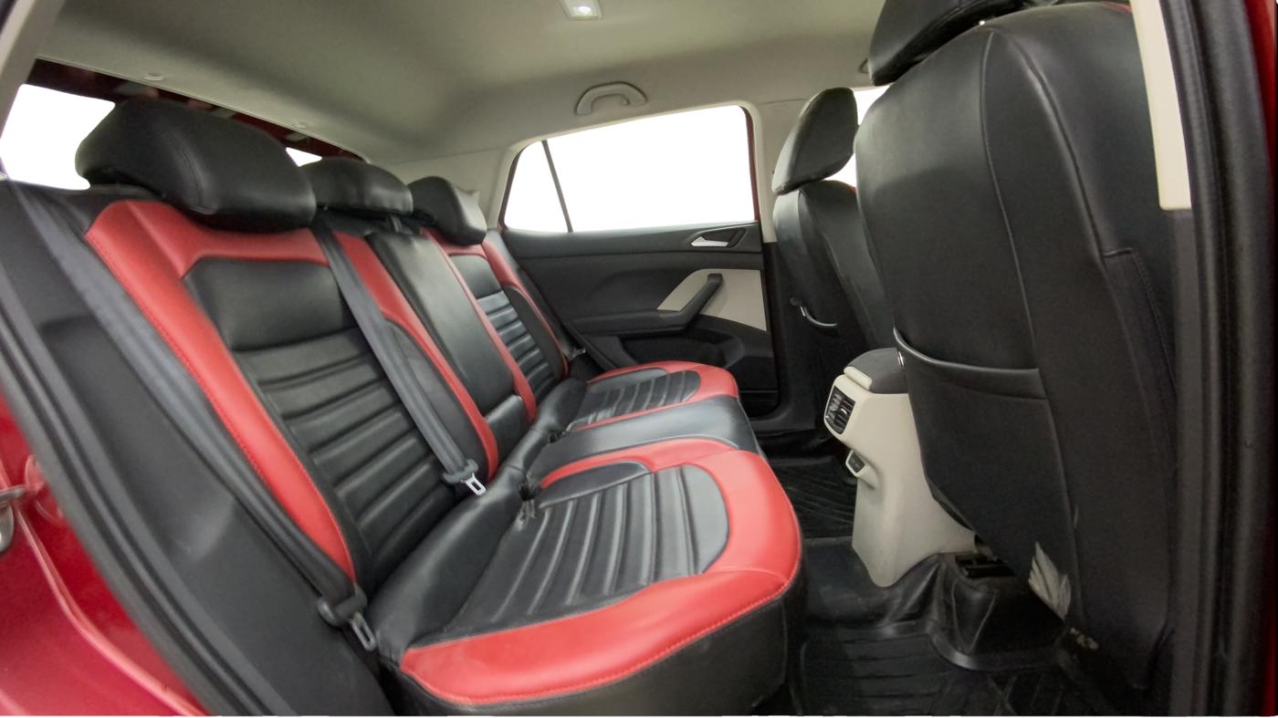 2022 Volkswagen TAIGUN HIGHLINE 1.0 TSI AT, Petrol, Automatic, 28,274 km, Right Side Rear Door Cabin
