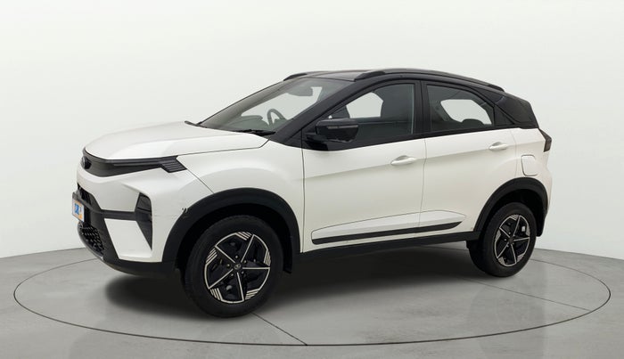 2023 Tata NEXON FEARLESS SUNROOF AMT DUAL TONE 1.5 DIESEL, Diesel, Automatic, 43,327 km, Left Front Diagonal