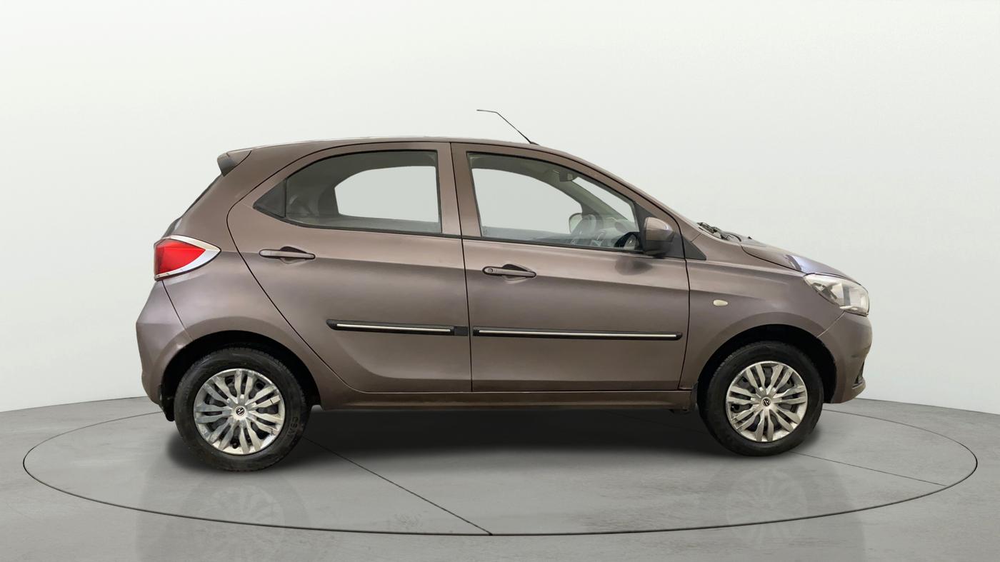 2019 Tata Tiago XT PETROL, Petrol, Manual, 50 km, Right Side View