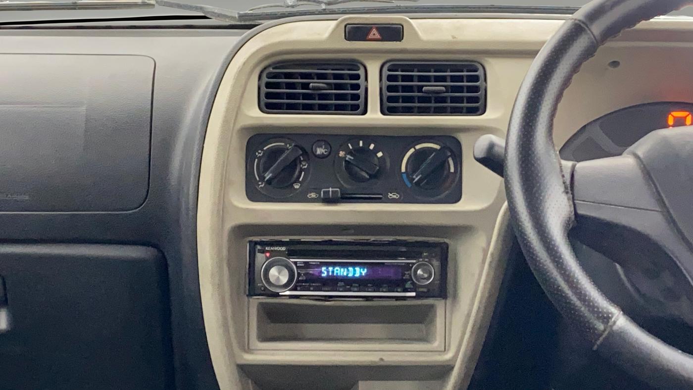 2022 Maruti Eeco 5 STR AC, Petrol, Manual, 28,263 km, Air Conditioner