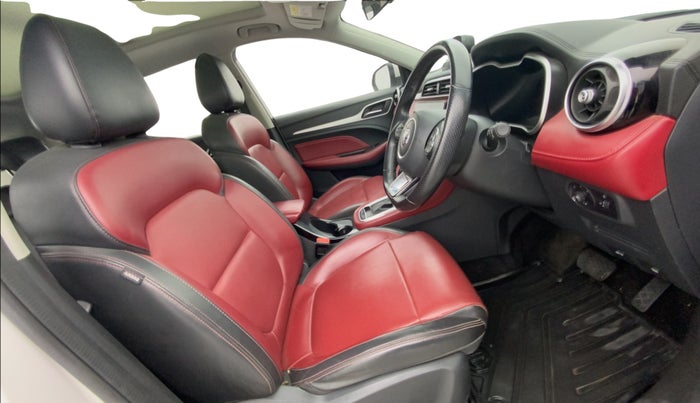 2021 MG ASTOR SAVVY 1.5 CVT S RED, Petrol, Automatic, 27,369 km, Right Side Front Door Cabin